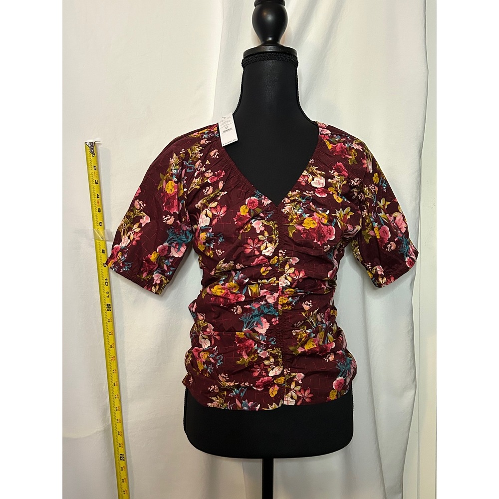 WHITE HOUSE‎ BLACK MARKET Floral Ruched V Neck Short Sleeve Top Women's XS